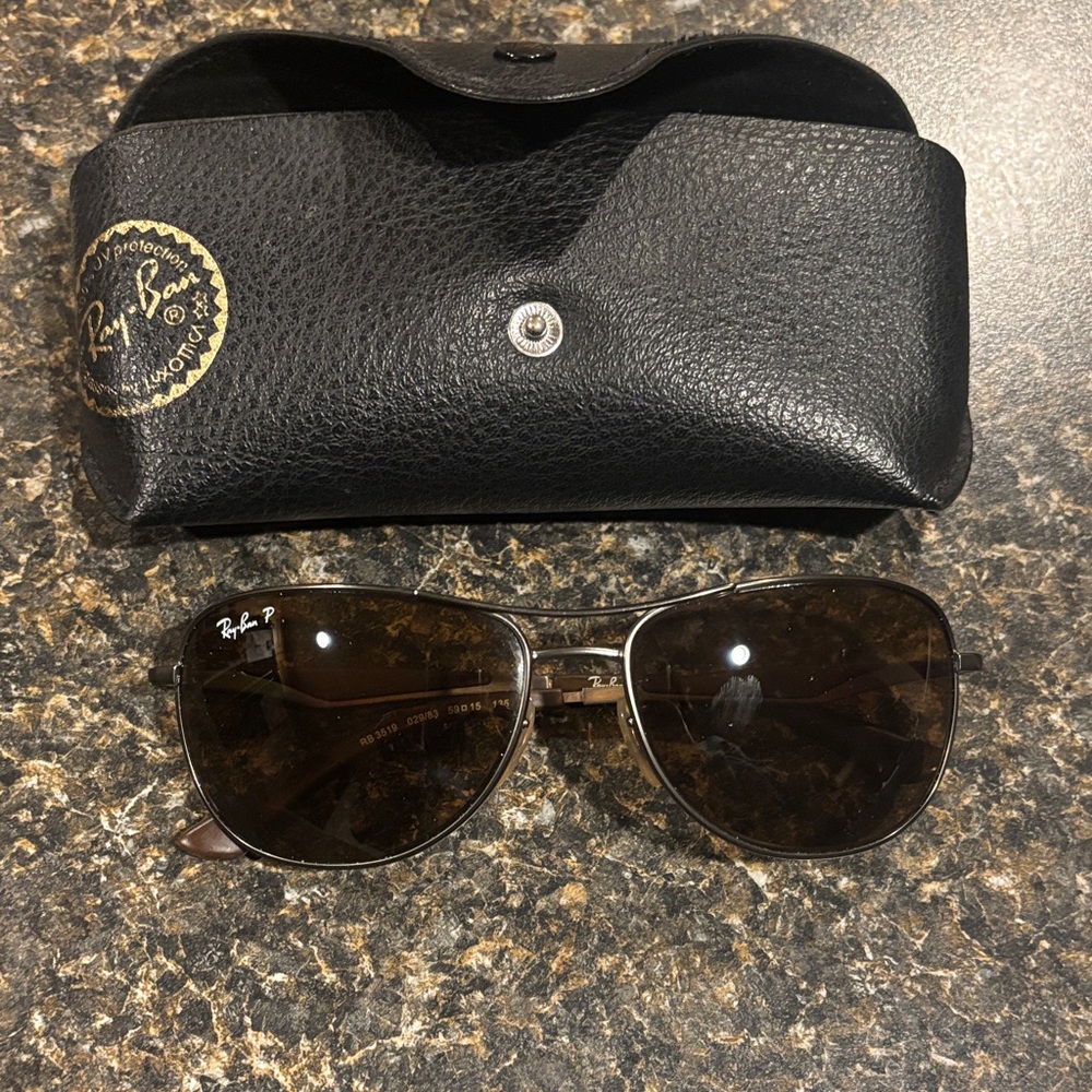 Ray-Ban Brown Aviator Sunglasses with Black Case